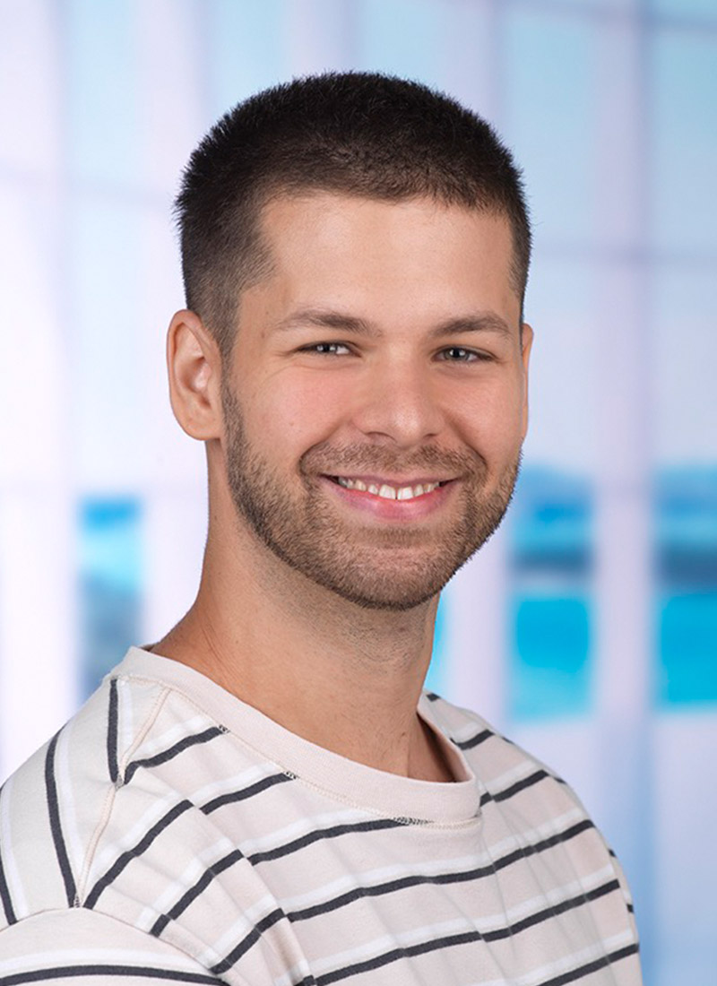 Simon Maximilian
